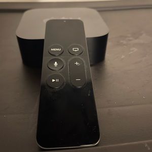 Apple TV Model A1625 64 GB Resolution 1080p-HD